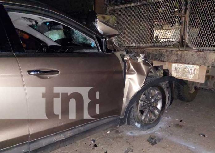 3 Foto: Fuerte colisión entre vehículos deja daños materiales en accidente de tránsito en Somoto / TN8