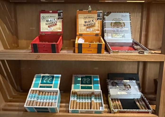 Importante encuentro con empresa importadora de tabaco 
