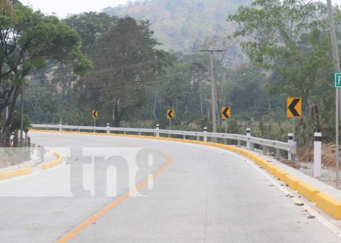 Costeños celebran la construcción de Carretera entre Rosita y Bonanza