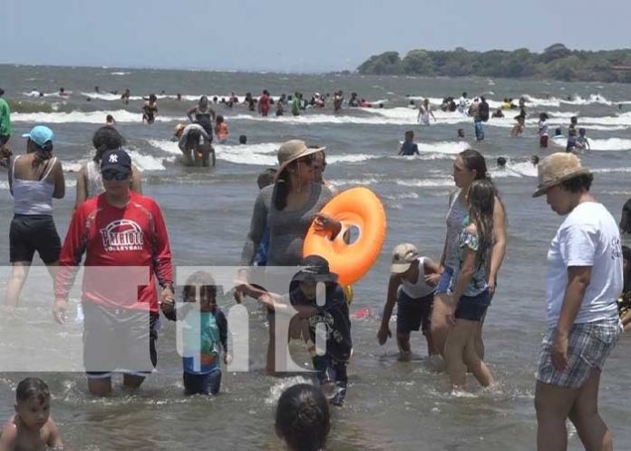 Foto: Familias de diferentes partes del país disfrutan del fin de semana largo en Rivas / TN8