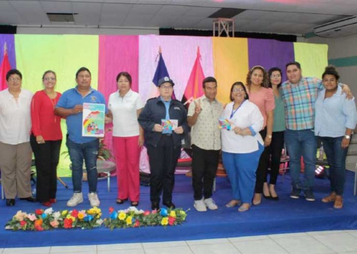 30 Familias de Carazo en presentación de la Cartilla “Diversidad Digna