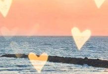 VIDEO: En plena Semana Santa pareja es captada teniendo sexo en el mar Sorprenden a pareja en pleno acto en Útila
