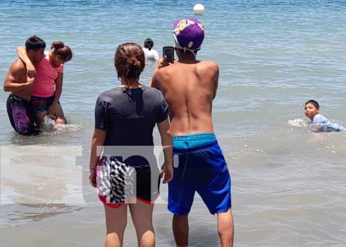 FFFFNBNN Xiloeá con gran afluencia de veraneantes tras Semana Santa