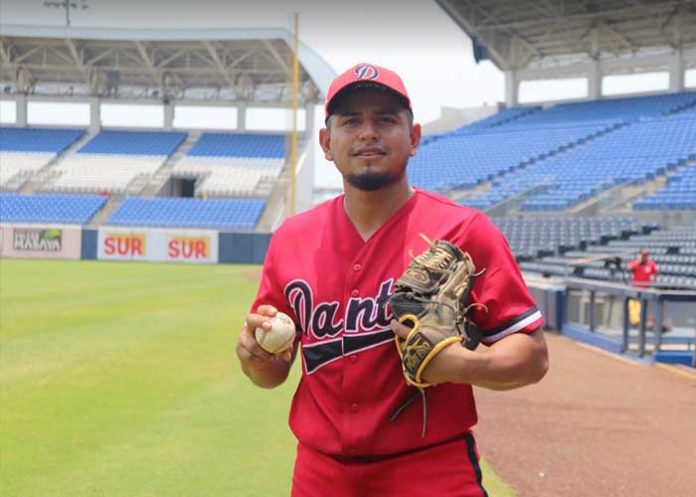 Angel Obando lanzó juego sin hit