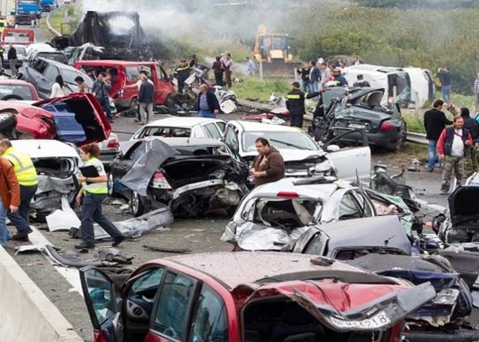 Resultan 7 fallecidos en fuerte accidente vial en Alemania