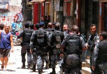 Enfrentamiento a tiros entre policía y delincuentes en Brasil terminó con 7 muertos Enfrentamiento a tiros entre policía y delincuentes en Brasil terminó con 7 muertos