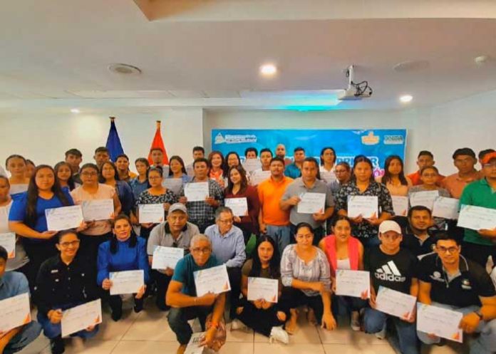 cerdo1 Con gran éxito jóvenes culminan Diplomado en Inseminación Artificial de Ganado Porcino