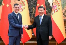 Presidente Xi Jinping sostiene encuentro con jefe de Gobierno Español