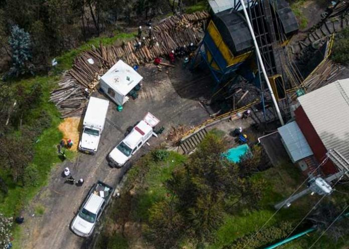 Tres muertos y cuatro atrapados deja una explosión en mina de Colombia