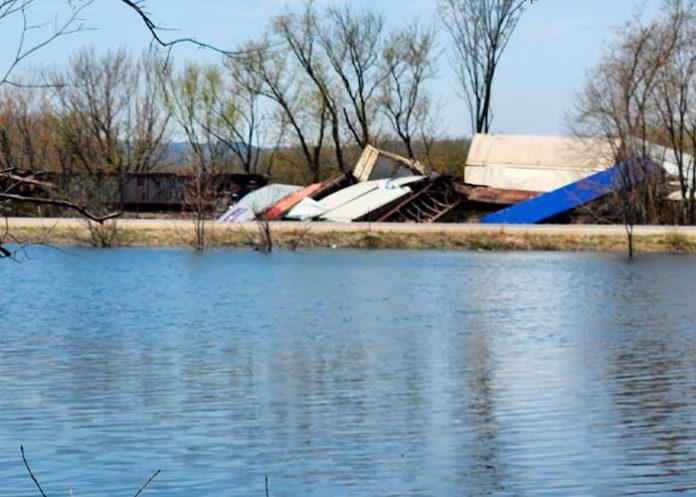 Al menos dos heridos dejó el descarrilamiento de tren en Mississippi