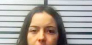 Arrestan a "cipota" por tener relaciones sexuales con su perro en Mississippi