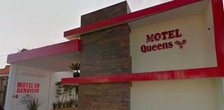 Cacha infidelidad de su esposa "Estaba haciendo un trío"