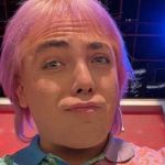 ¡Flash, la chica del bikini azul! Christian Castro se desnudó y enseñó su “pajarito”