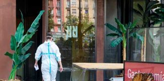 Voraz incendio en un restaurante en Madrid dejó doce heridos y dos muertos