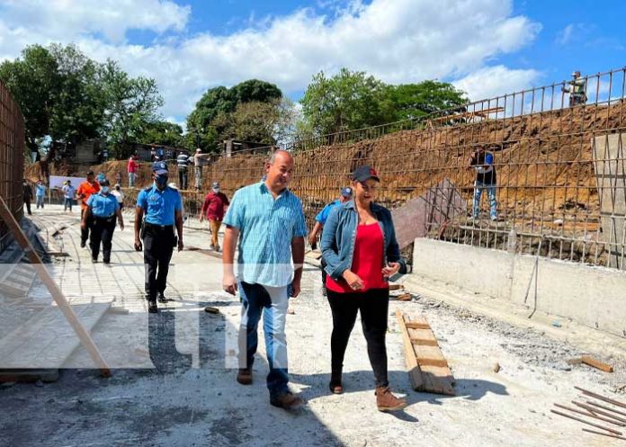 Revestimiento de cauce en el sector de las Américas 4 