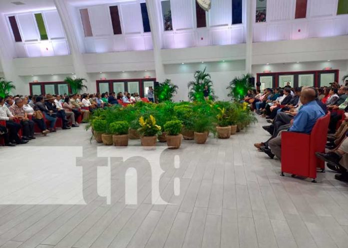 managua9/ Presentan, a líderes cristianos y ONG'S, cartilla