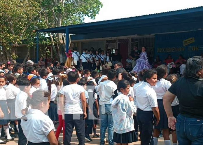 Foto: Distribución de merienda escolar en Carazo / TN8