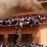 ¡Angustioso momento! Alumnas saltan al vacío para no morir en incendio