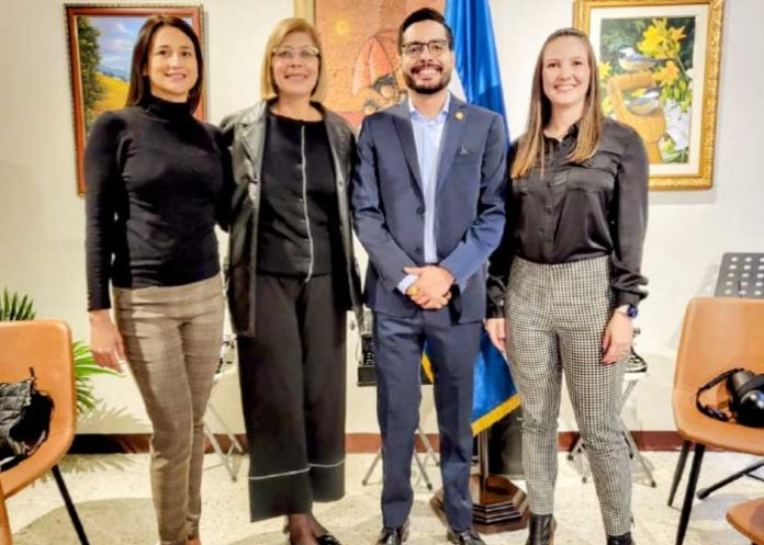 Embajada nicaraguense realizó el recital de poemas “Por Amor a Nicaragua”