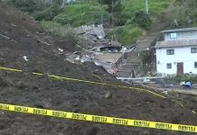 Crece la cifra de muertos por alud de tierra en Alausí, Ecuador Crece la cifra de muertos por alud de tierra en Alausí, Ecuador