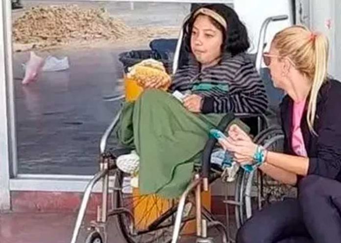 Abandonó a su novia discapacitada en una parada de Argentina ¡Y le robo!