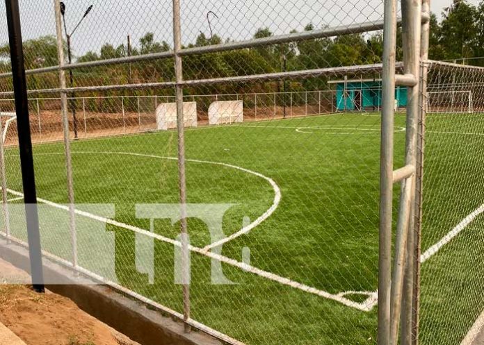 sinte-2 Foto: Cancha sintética de fútbol en Chichigalpa / TN8