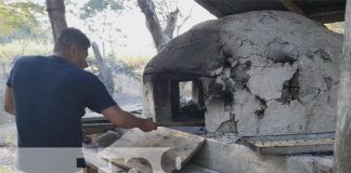 Elaboración de rosquillas y almíbar una tradición familiar en comunidades