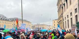 Concentración masiva en Berlín contra el suministro de armas a Ucrania