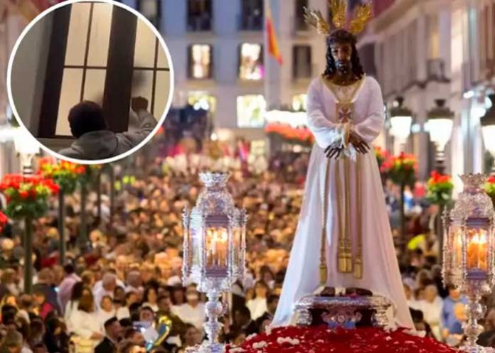 video1 ¡Perdona a tu pueblo señor! Graban momento íntimo de pareja durante la procesión