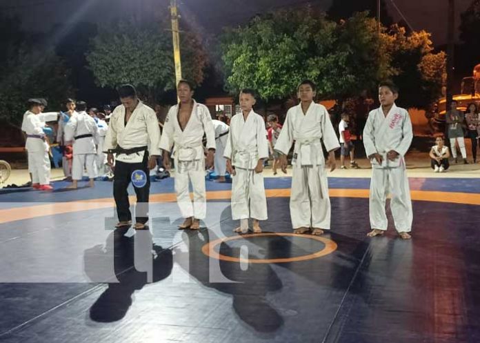 Foto: Realizan exhibición de combates de artes marciales en Nandaime / TN8