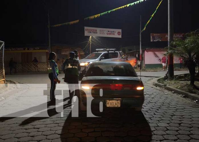 Daños materiales deja un accidente vial en Jalapa