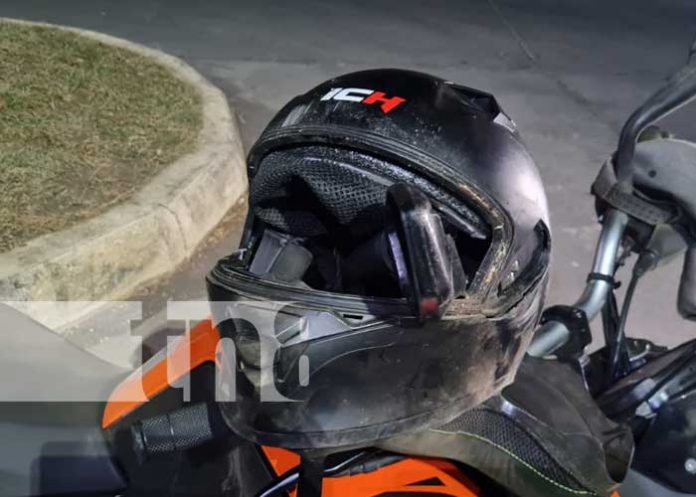 1 Motociclista pierde la vida tras impactar contra bulevar en Ciudad Sandino