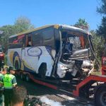 Un muerto y 39 heridos es el saldo de un brutal accidente de bus en España Un muerto y 39 heridos deja accidente de bus en España