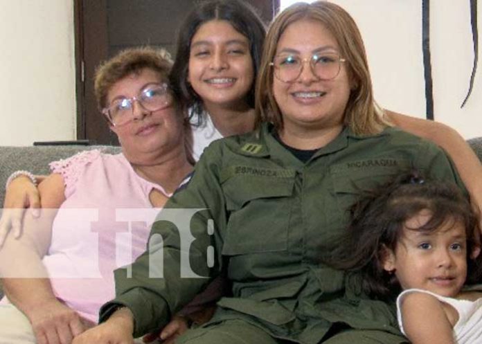 Comprometidas con la patria, inspiradas por sus hijos