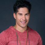 Después de casi dos años reapareció en la redes sociales Chyno Miranda