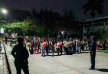 En México rescatan a 175 migrantes que viajaban en un tráiler En México rescatan a 175 migrantes que viajaban en un tráiler