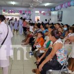 Realizan en Managua mega feria de salud para atender a las madres