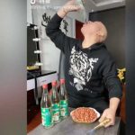 ¡Por Payaso! Influencer muere en plena transmisión por intentar cumplir un reto viral Foto: ¡Por Payaso! Influencer muere en plena transmisión por intentar cumplir un reto viral / Cortesía