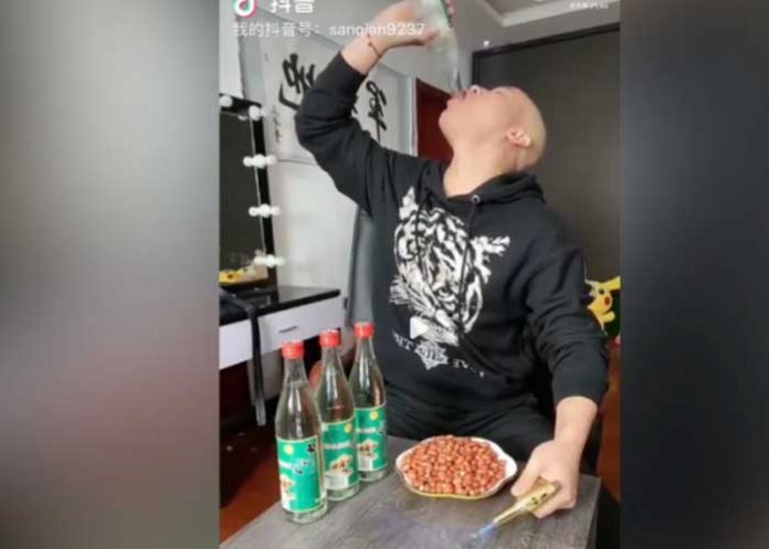 1 Foto: ¡Por Payaso! Influencer muere en plena transmisión por intentar cumplir un reto viral / Cortesía