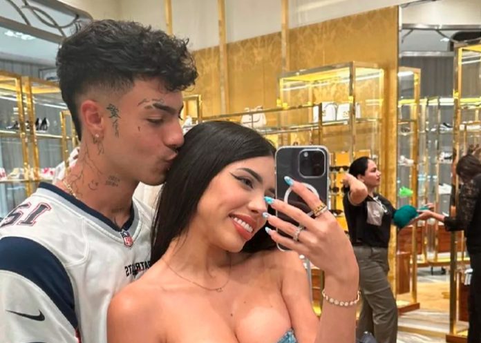 1 ¡Confirmado! Yeri Mua terminó su relación con Naim Darrechi