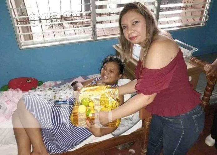 En Jalapa y Ometepe el MINSA entregó incentivo a las madres que recién dieron a luz