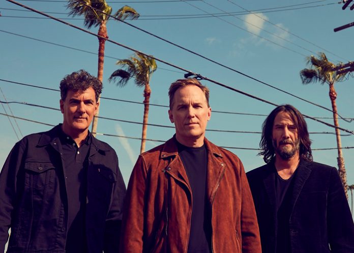 Tras 20 años ausente Keanu Reeves regresa a los escenarios con su banda Dogstar