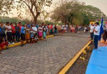 Inauguran calle adoquinada en celebración al Día de la Dignidad Nacional en Valles Las Zapatas Foto: Inauguran calle adoquinada en celebración al Día de la Dignidad Nacional en Larreynaga / Cortesía