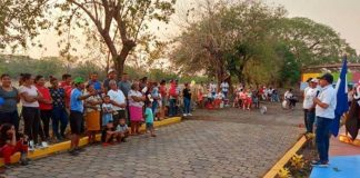 Foto: Inauguran calle adoquinada en celebración al Día de la Dignidad Nacional en Larreynaga / Cortesía