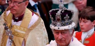 Fantasma de la princesa Diana, asiste a coronación de Carlos III (Video)