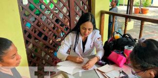 Brindan chequeo preventivo a madres nicaragüenses con feria de salud gratuita