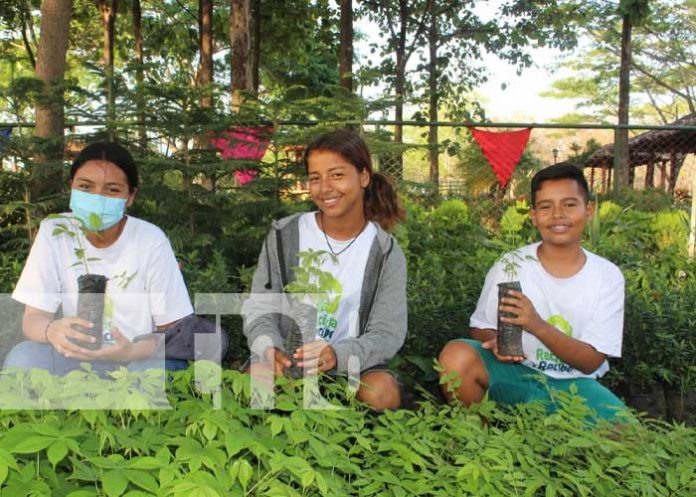 2 Autoridades de Nandaime realizan la inauguración del vivero municipal