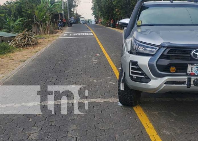 Fuerte impacto de camioneta le arrebata la vida a menor de edad en Jinotega