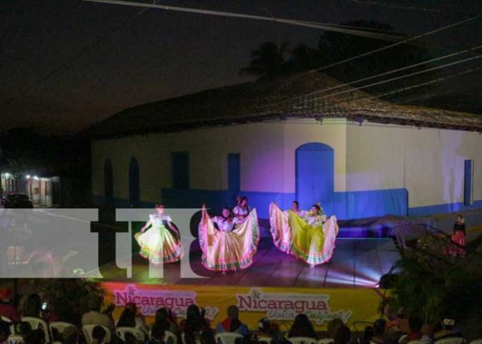 3 Noche dedicada al General de Hombres y Mujeres Libres en Niquinohomo