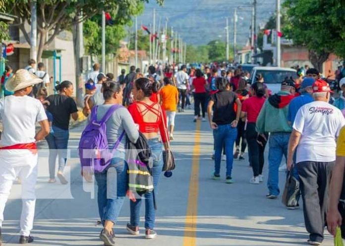 3 Un sueño hecho realidad: Reparto Adelita estrena calle de concreto hidráulico en Granada